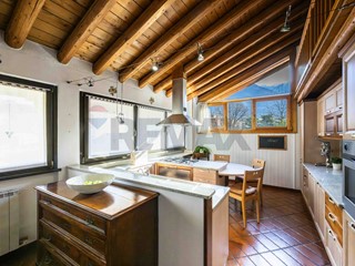 Attico in Vendita a Darfo Boario Terme, 140 m²