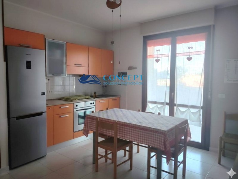 Trilocale in Vendita a Martinsicuro, 128'000&euro;, 70 m²