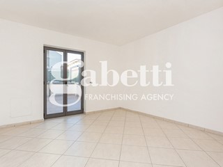 Quadrilocale in Vendita a Melito di Napoli, 175'000&euro;, 100 m²