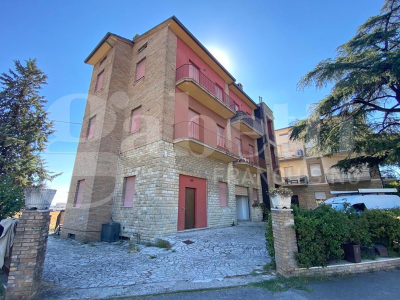 Trilocale in Vendita a Assisi, 95'000&euro;, 80 m²