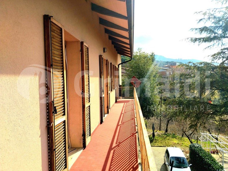 Quadrilocale in Affitto a Valfabbrica, 600&euro;, 135 m², arredato