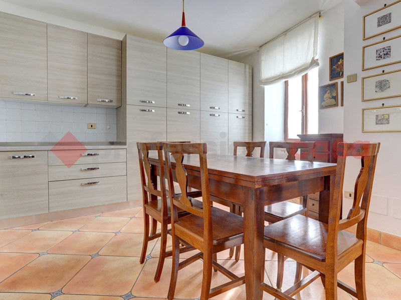 Quadrilocale in Vendita a Sermoneta, 120'000&euro;, 118 m²