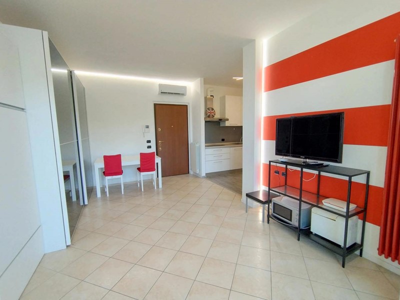 Monolocale in Affitto a Santo Stefano Ticino, 600&euro;, 50 m², arredato