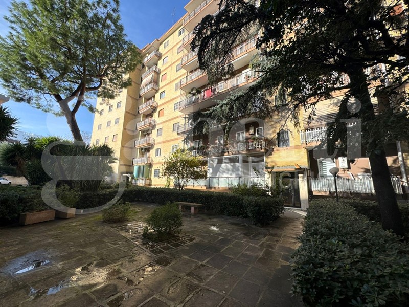 Quadrilocale in Vendita a Bari, 360'000&euro;, 120 m²