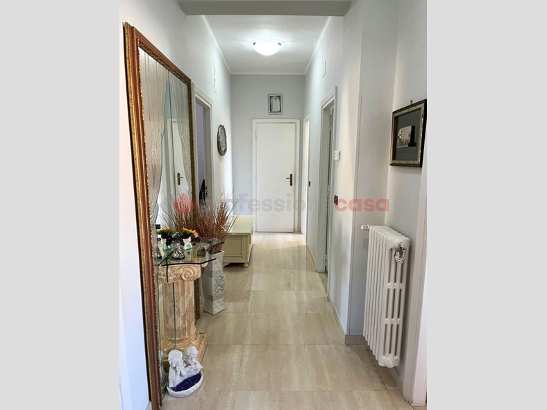 Trilocale in Vendita a Bari, 110'000&euro;, 96 m²