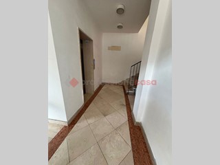 Bilocale in Vendita a Bari, 100'000&euro;, 47 m²