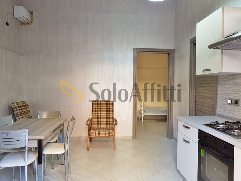 Bilocale in Affitto a Catanzaro, zona Lido Lungomare, 450&euro;, 50 m², arredato