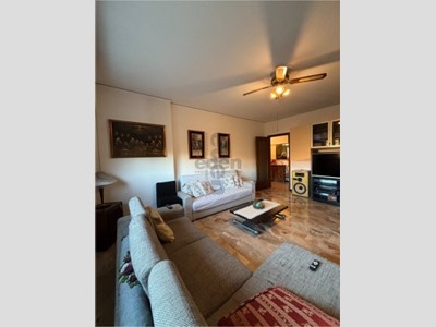 Appartamento in Vendita a Modena, 295'000&euro;, 155 m², con Box