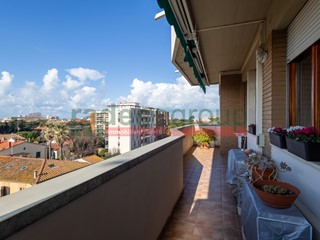 Appartamento in Vendita a Livorno, zona goito, 560'000&euro;, 170 m², con Box