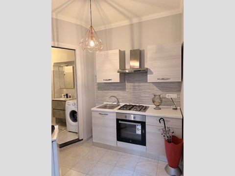 Bilocale in Vendita a Torino, zona San Salvario, 110'000&euro;, 29 m², arredato