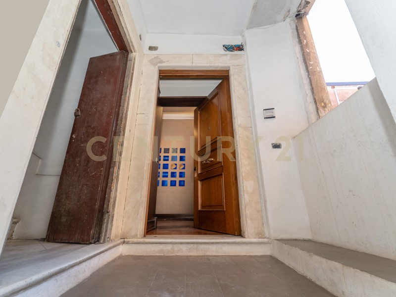 Appartamento in Vendita a Catania, 1'050'000&euro;, 324 m²