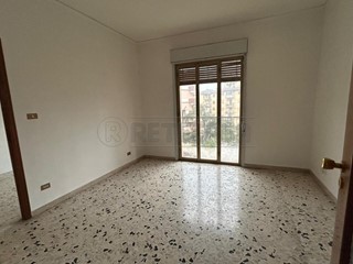 Appartamento in Vendita a Caltanissetta, 105'000&euro;, 145 m²