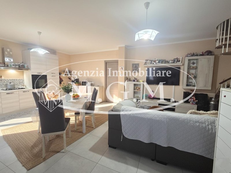 Appartamento in Vendita a Santa Maria a Monte, 155'000&euro;, 80 m², con Box