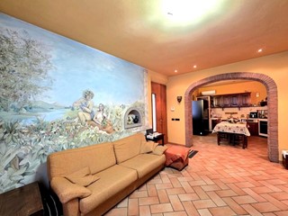 Quadrilocale in Vendita a Fucecchio, zona Botteghe, 175'000&euro;, 90 m², arredato, con Box