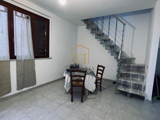 Quadrilocale in Vendita a Casole d'Elsa, zona Cavallano, 160'000&euro;, 64 m², arredato