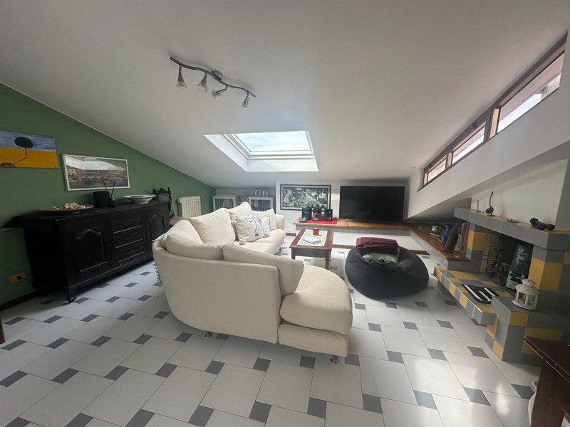 Attico in Vendita a Viareggio, 205'000&euro;, 66 m², arredato
