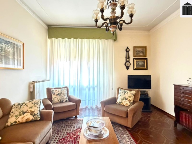 Appartamento in Vendita a Santa Croce sull'Arno, 120'000&euro;, 120 m², arredato, con Box