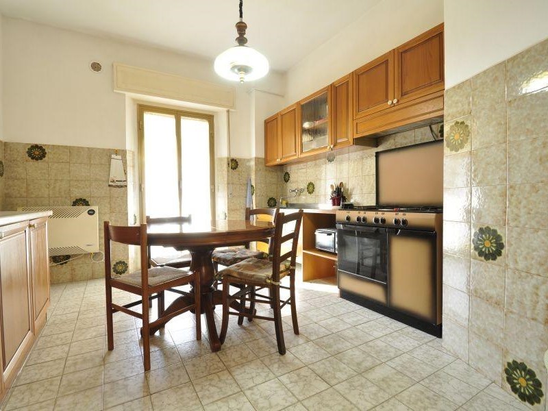 Trilocale in Vendita a Campiglia Marittima, zona Venturina, 148'000&euro;, 80 m², arredato