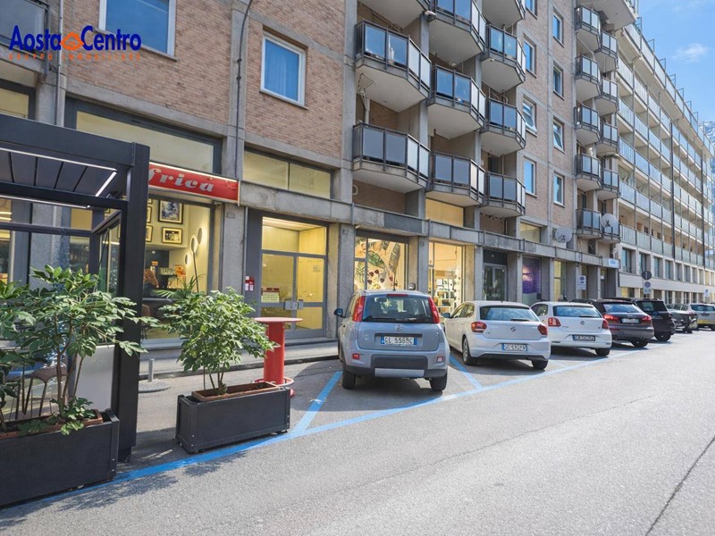 Trilocale in Vendita a Aosta, 240'000&euro;, 90 m²