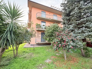 Appartamento in Vendita a Linguaglossa, 119'000&euro;, 138 m²