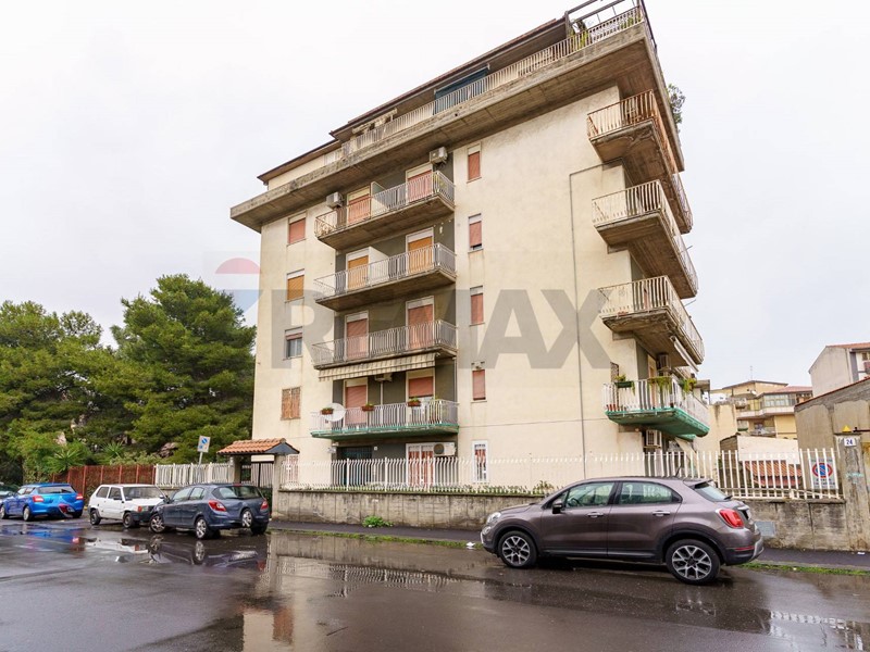 Quadrilocale in Vendita a Catania, 154'000&euro;, 134 m²