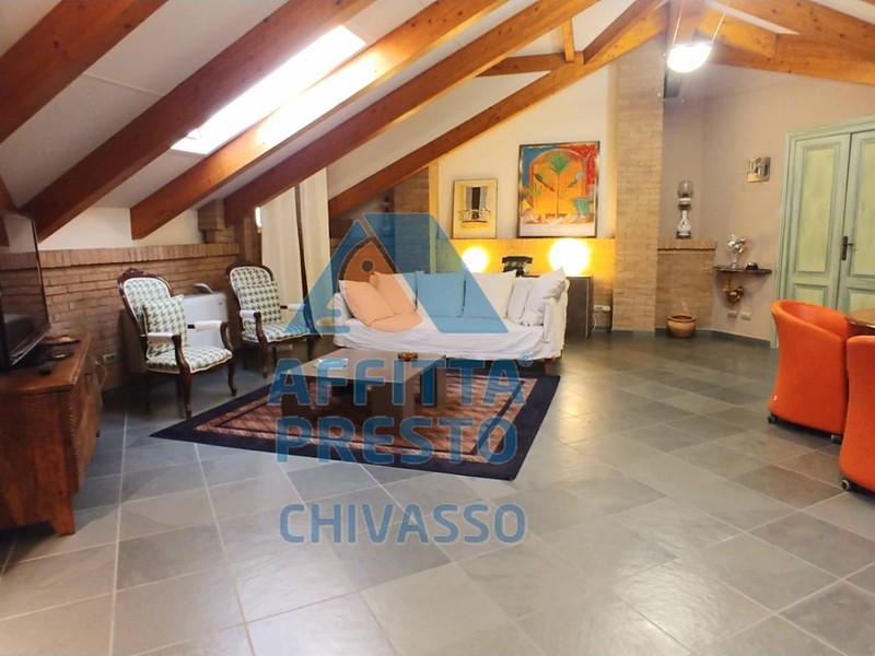 Attico in Affitto a Chivasso, 600&euro;, 80 m²