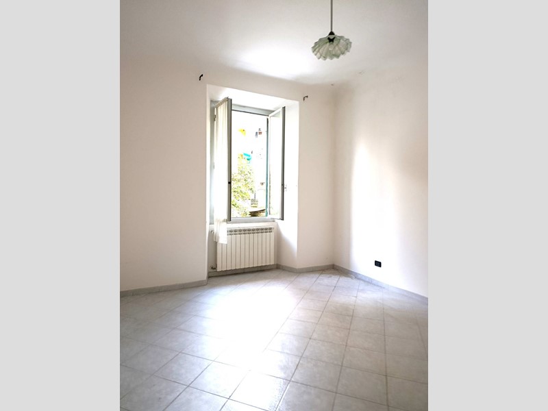 Trilocale in Vendita a Savona, 110'000&euro;, 72 m²