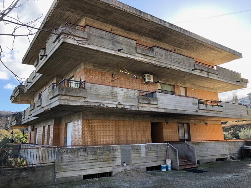 Trilocale in Vendita a Tortoreto, 35'000&euro;, 79 m²