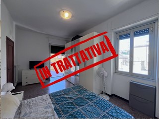 Appartamento in Vendita a Genova, 89'000&euro;, 80 m²