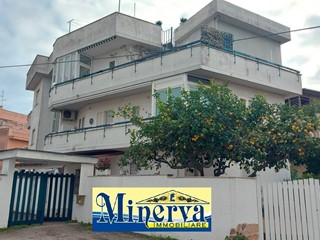 Trilocale in Vendita a Nettuno, 120'000&euro;, 57 m²