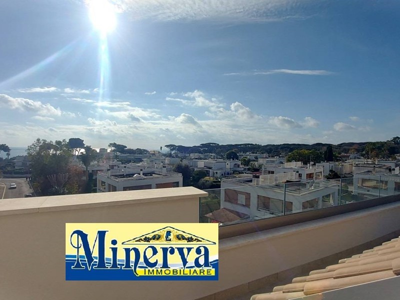 Attico in Vendita a Nettuno, 490'000&euro;, 138 m²