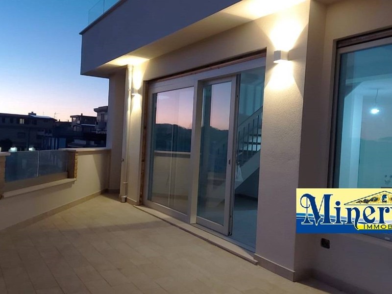 Attico in Vendita a Nettuno, 490'000&euro;, 138 m²