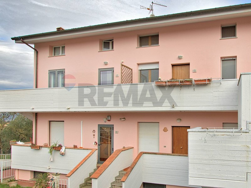 Appartamento in Vendita a Arezzo, 185'000&euro;, 153 m²