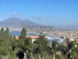 Appartamento in Vendita a Castellammare di Stabia, 720'000&euro;, 207 m²