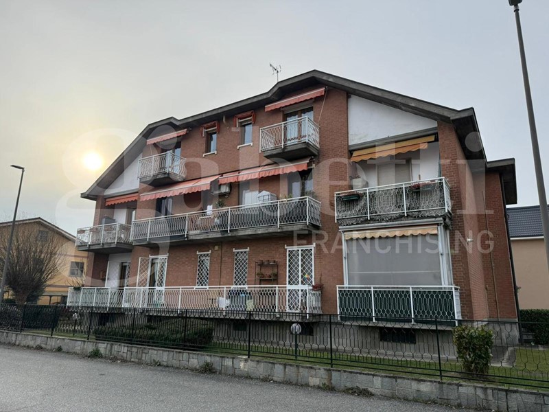 Quadrilocale in Vendita a Beinasco, 249'000&euro;, 139 m², con Box