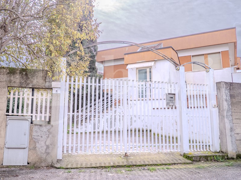 Quadrilocale in Vendita a Rende, 140'000&euro;, 125 m²