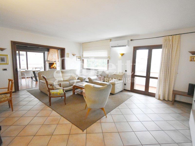 Appartamento in Vendita a Olbia, 330'000&euro;, 177 m²