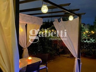 Appartamento in Vendita a Firenze, 420'000&euro;, 125 m²