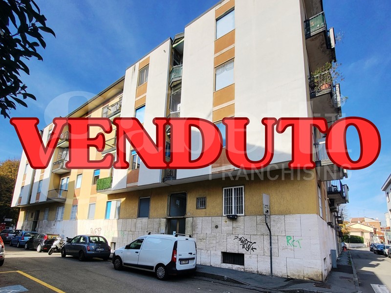 Bilocale in Vendita a Corsico, 120'000&euro;, 48 m², arredato