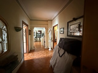 Trilocale in Vendita a Roma, 199'000&euro;, 110 m²