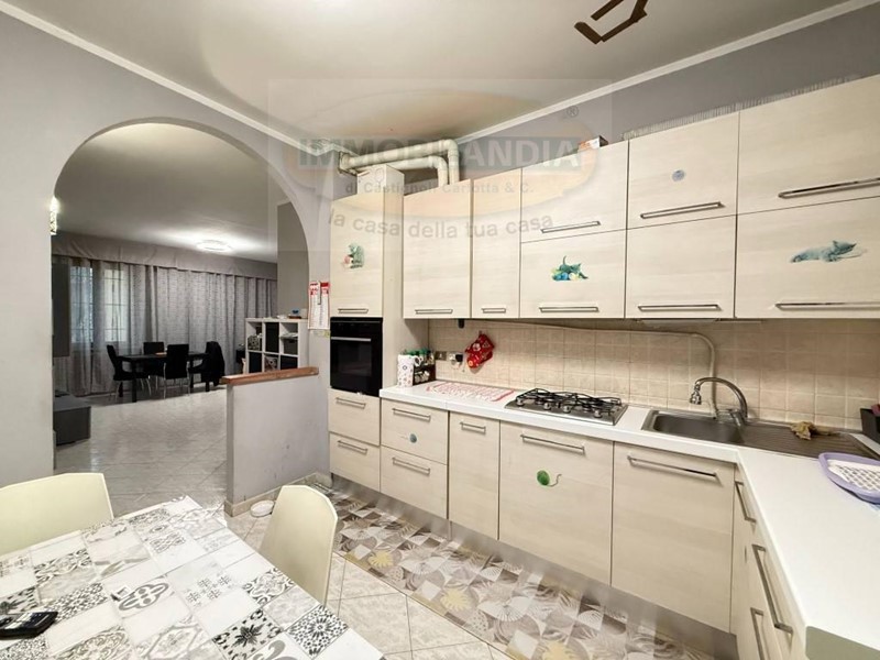 Trilocale in Vendita a Comazzo, 88'000&euro;, 100 m²