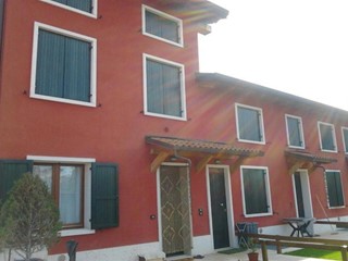 Bilocale in Affitto a Verona, 700&euro;, 70 m², con Box