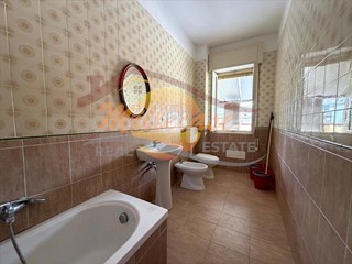 Quadrilocale in Vendita a Siracusa, zona Scala Greca, 98'000&euro;, 119 m²