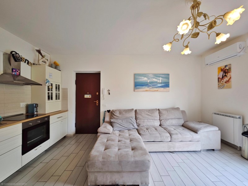 Quadrilocale in Vendita a Santo Stefano di Magra, 165'000&euro;, 84 m²