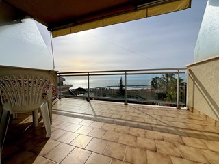 Monolocale in Vendita a Sanremo, 195'000&euro;, 45 m², arredato, con Box