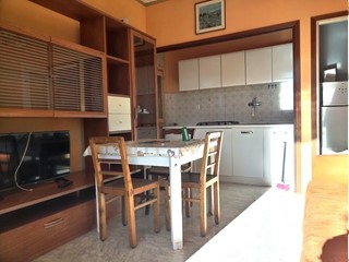 Bilocale in Vendita a Loano, zona Olivette, 180'000&euro;, 45 m², arredato