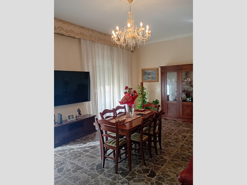 Appartamento in Vendita a Lecce, zona San pio, 160'000&euro;, 140 m², con Box