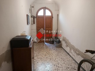 Appartamento in Vendita a Vicopisano, zona San Giovanni Alla Vena, 195'000&euro;, 130 m²