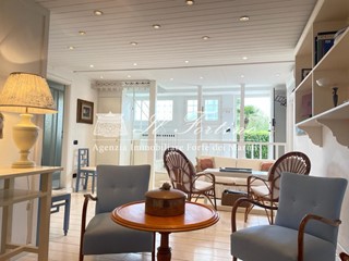 Appartamento in Vendita a Forte dei Marmi, 820'000&euro;, 100 m², arredato