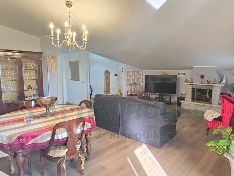 Trilocale in Vendita a Caserta, 145'000&euro;, 120 m²